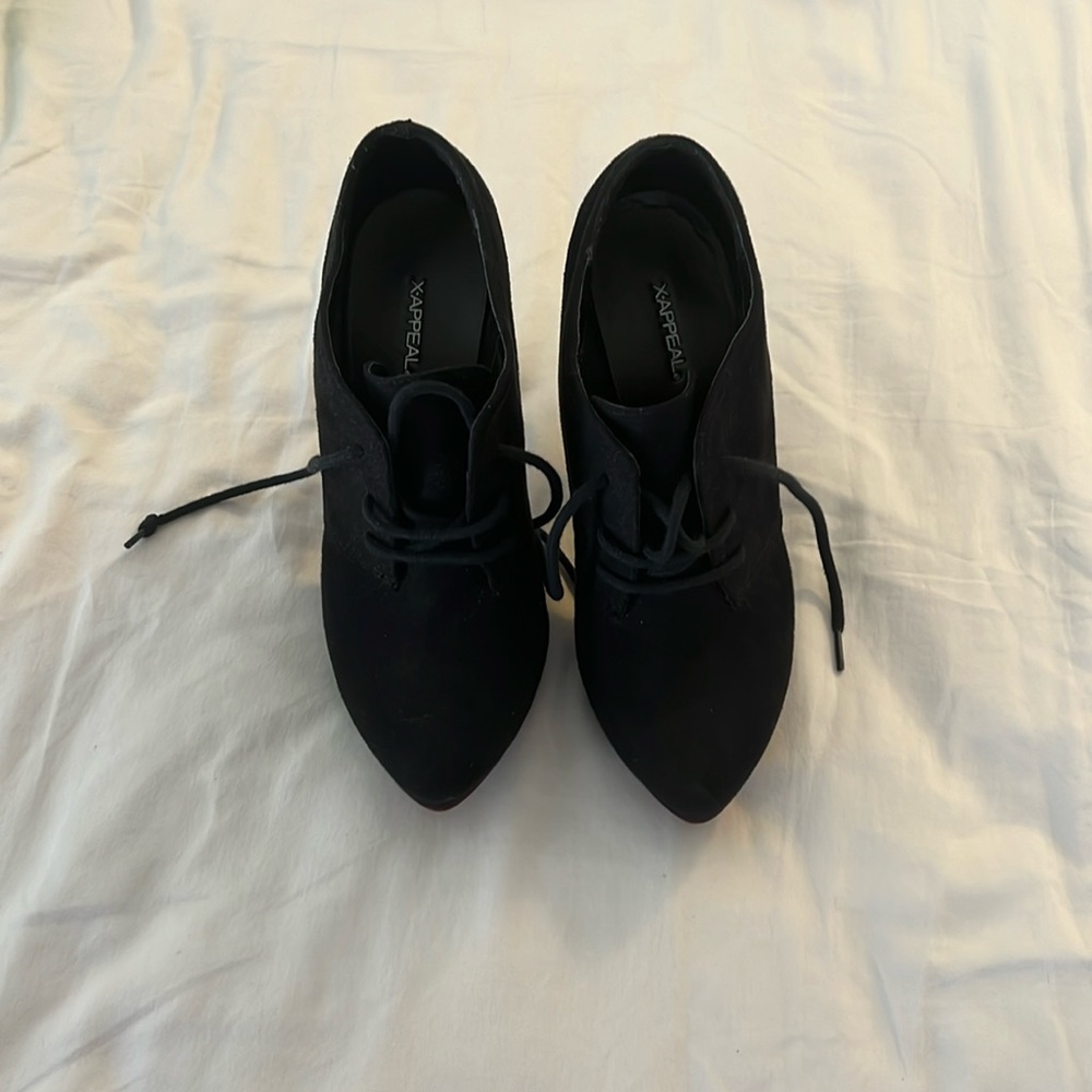 Xappeal faux suede booties size 8